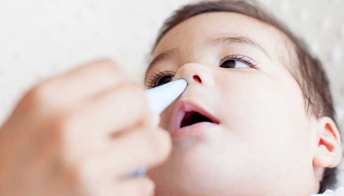 Заложенность носа у младенца. Если заложен нос у ребенка. Ребенок год сильно заложен нос